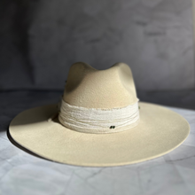 Load image into Gallery viewer, Radiant Heart