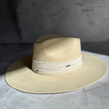 Load image into Gallery viewer, Radiant Heart