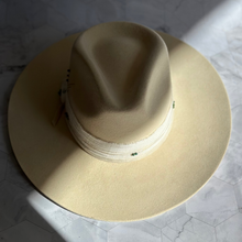 Load image into Gallery viewer, Radiant Heart