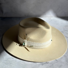 Load image into Gallery viewer, Radiant Heart