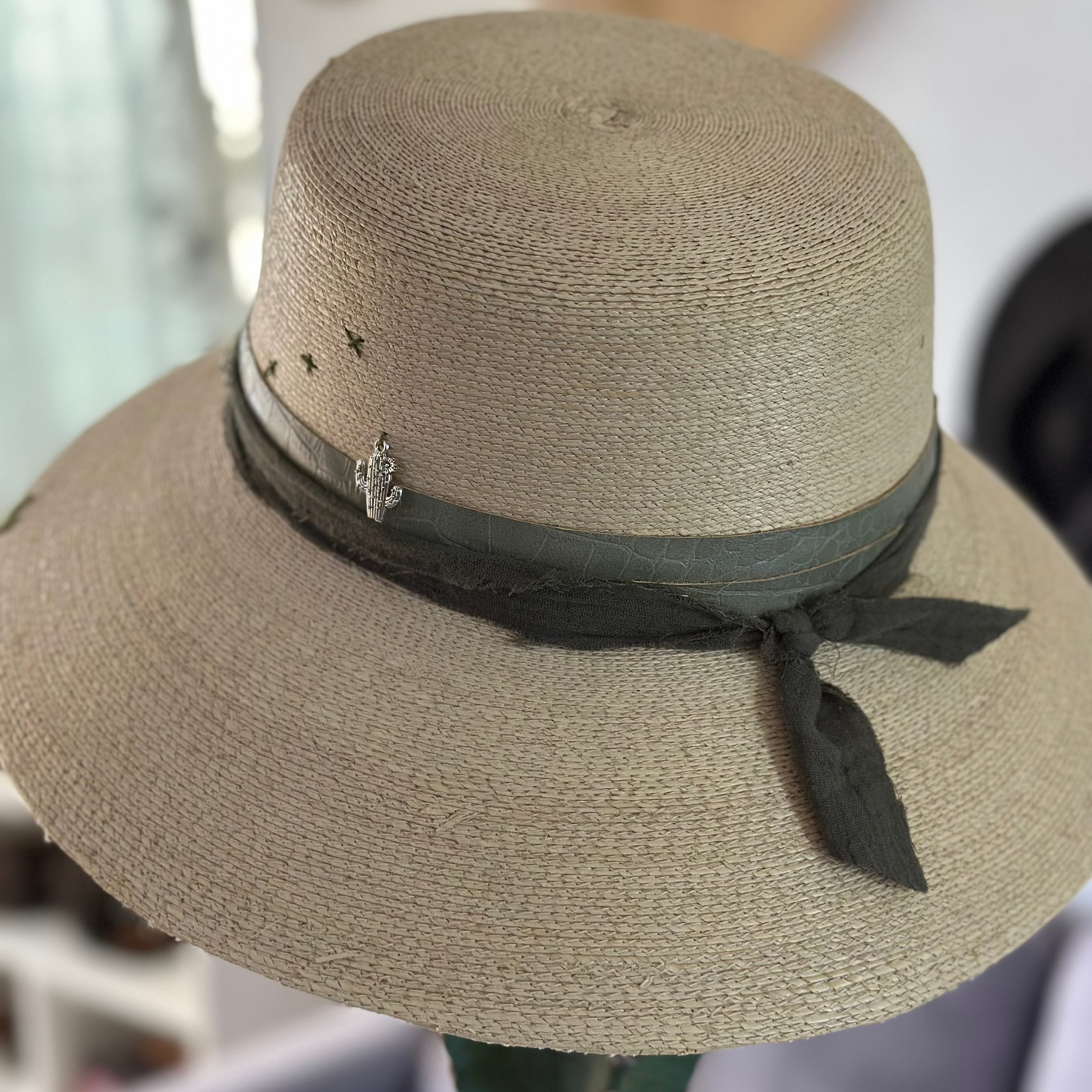 Cactus bucket