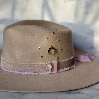 CUSTOM HAT ✦