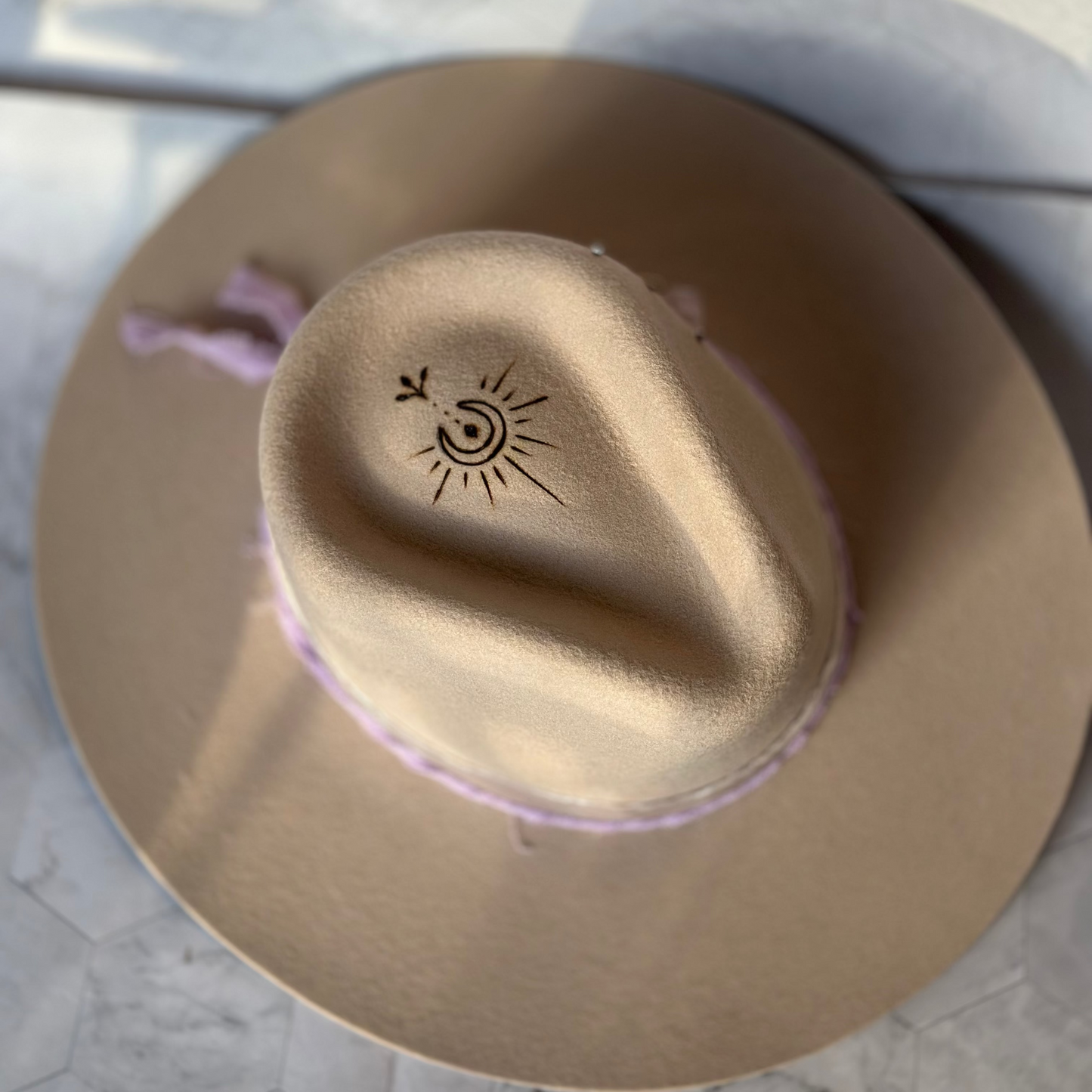 CUSTOM HAT ✦