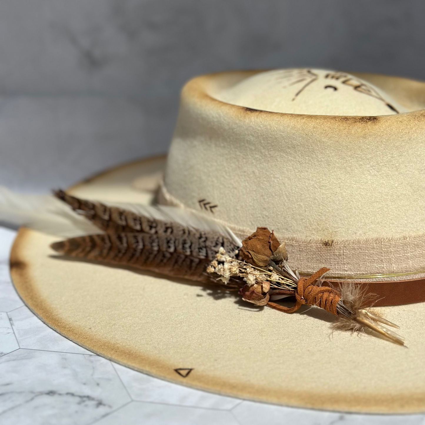 CUSTOM HAT ✦