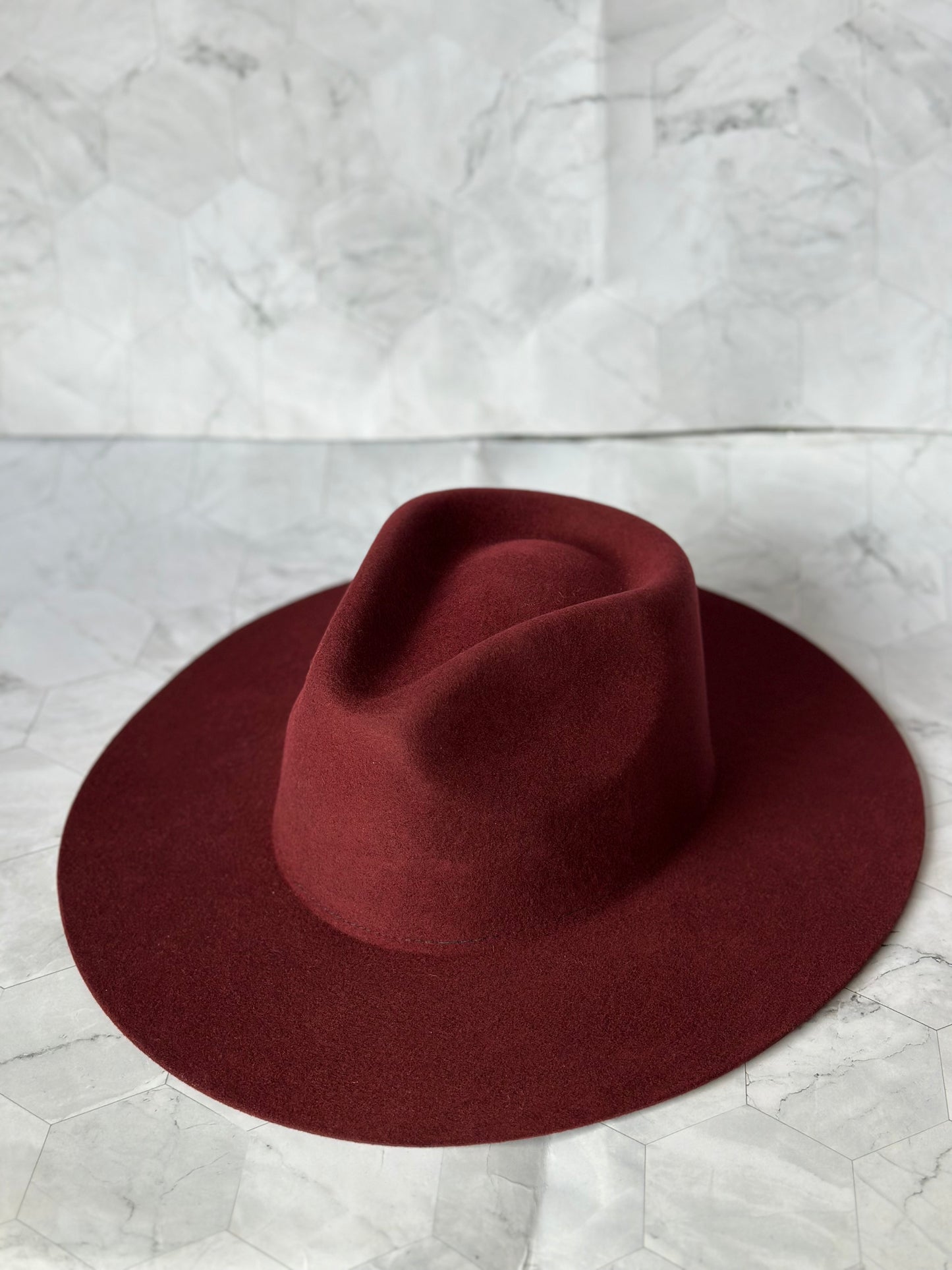 CUSTOM HAT ✦